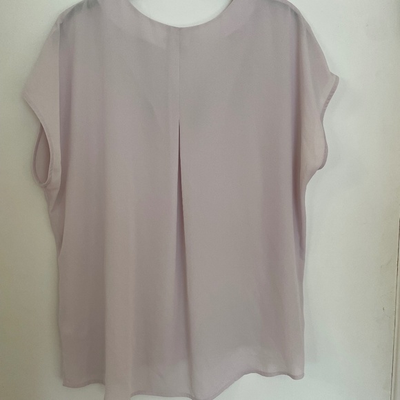 Soft Lilac short sleeve blouse - Picture 2 of 3